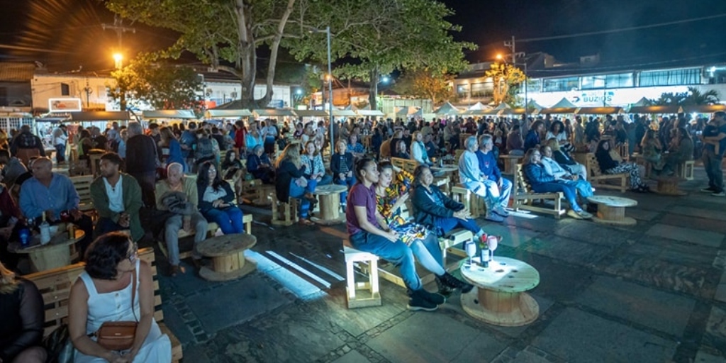 Para participar da degustação dos vinhos é necessário adquirir a taça oficial do evento pelo valor de R$ 20