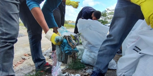 Dia Mundial da Limpeza é celebrado na Região dos Lagos do Rio com ações em Arraial, Búzios e Cabo Frio