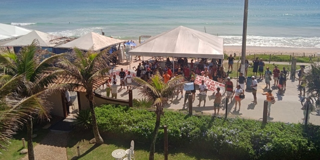 Já viram a vista destes quiosques em Cabo Frio? 