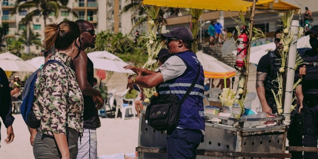 Prefeitura de Cabo Frio abre cadastro para ambulantes no Carnaval 2025