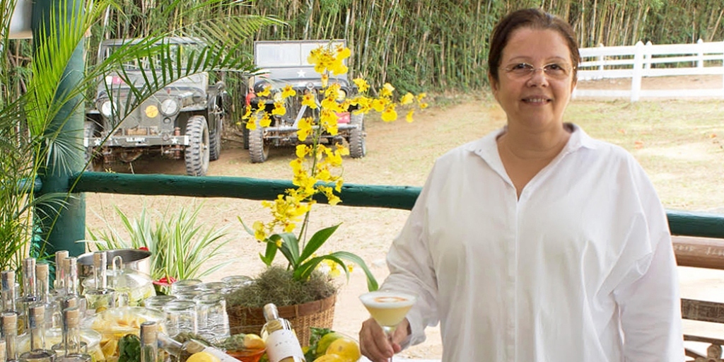 Produtora de premiada cachaça do Carmo é homenageada pela Firjan com Medalha do Mérito Industrial