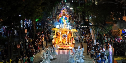 TCE não acolhe justificativa da Prefeitura de Friburgo sobre valor pago para escola de samba fazer alegorias dos desfiles de Natal; agremiação se manifesta