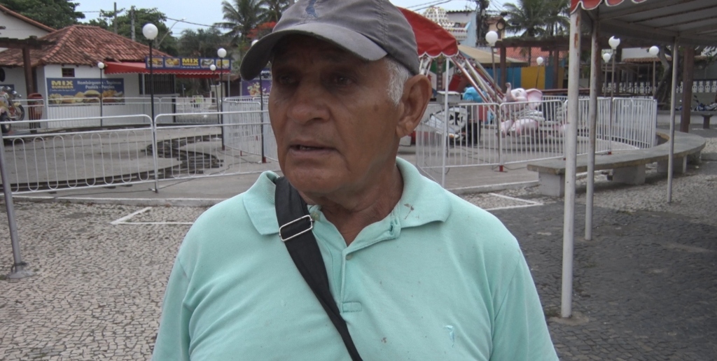 Miguel é comerciante local há quase 40 anos e não foi avisado sobre a instalação do parque