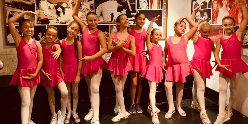 As bailarinas do projeto Ballet Bonito se apresentam no sábado, 11