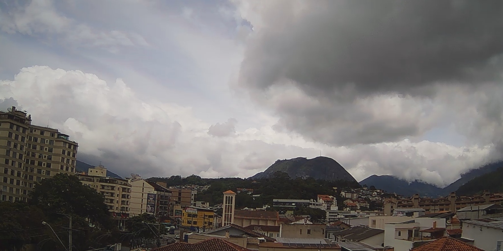 Semana começa com chuva no interior do Rio e Inmet faz alerta de perigo potencial